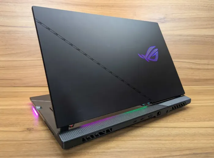 Игровой ноутбук Asus ROG Strix Scar 17 / 17.3" (2560x1440) IPS / Intel Core i9-12900H (14 (20) ядер по 3.8 - 5.0 GHz) / 32 GB DDR5 / 1000 GB SSD / nVidia GeForce RTX 3070 Ti, 8 GB GDDR6X, 256-bit / HDMI / Windows 10 б/в - зображення 8