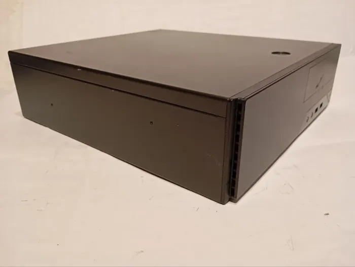 ПК Б-клас Antec VSK2000 SFF / Intel Core i5-4590 (4 ядра по 3.3 - 3.7 GHz) / 8 GB DDR3 / 120 GB SSD + 500 GB HDD / Intel HD Graphics 4600 б/в - зображення 3