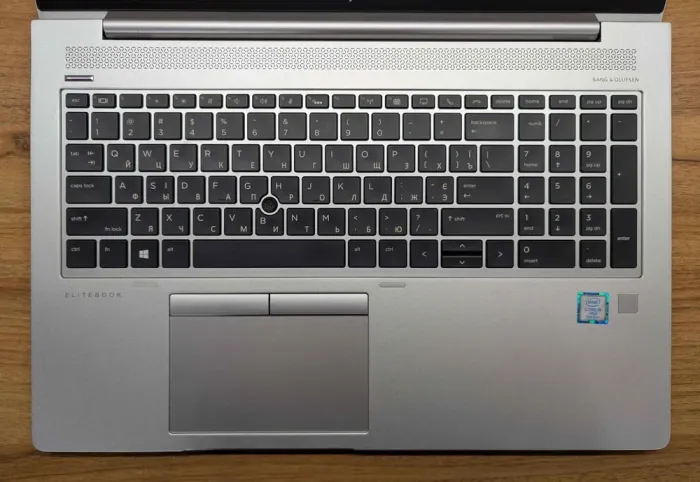 Ультрабук HP EliteBook 850 G6 / 15.6" (1920x1080) IPS / Intel Core i5-8365U (4 (8) ядра по 1.6 - 4.1 GHz) / 16 GB DDR4 / 512 GB SSD / Intel UHD Graphics / Fingerprint / WebCam / Windows 10 б/в - зображення 3