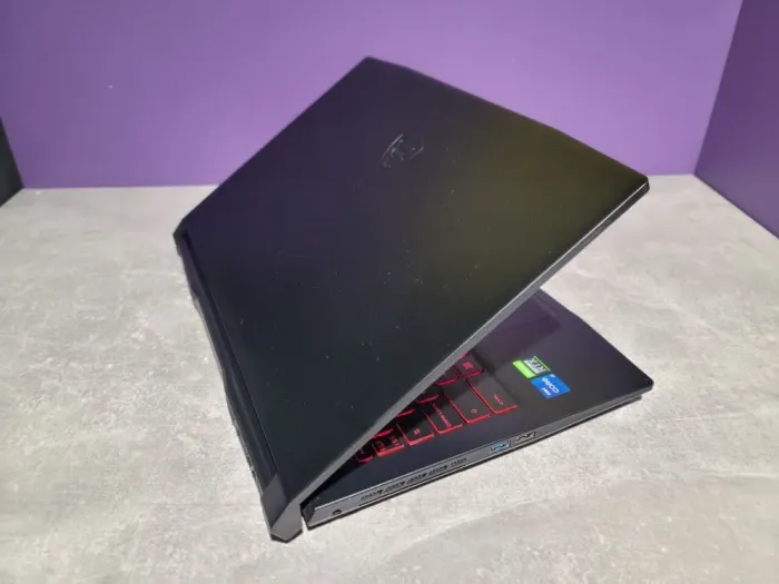 Ігровий ноутбук MSI Katana GF66 11UE-088NEU / 15.6" (1920x1080) IPS / Intel Core i7-11800H (8 (16) ядер по 2.3 - 4.6 GHz) / 16 GB DDR4 / 1000 GB SSD / nVidia GeForce RTX 3060, 6 GB GDDR6, 192-bit / WebCam б/в - зображення 7