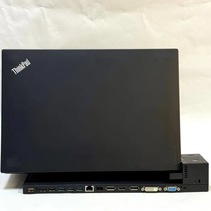 Ноутбук Lenovo ThinkPad T470 / 14" (1920x1080) IPS Touch / Intel Core i5-7300U (2 (4) ядра по 2.6 - 3.5 GHz) / 16 GB DDR4 / 256 GB SSD / Intel HD Graphics 520 / WebCam / Windows 10 Pro + Lenovo Dock Station б/в - зображення 8