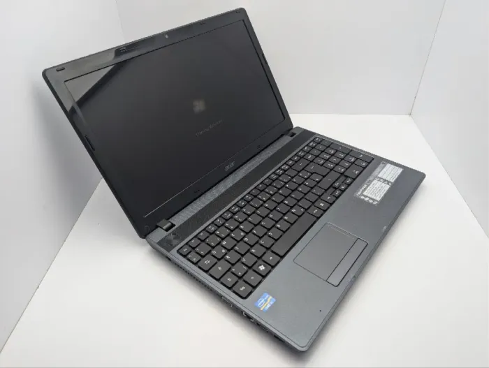 Ноутбук Acer Aspire 5749 / 15.6" (1366x768) TN / Intel Core i3-2350M (2 (4) ядра по 2.3 GHz) / 6 GB DDR3 / 320 GB HDD / Intel HD Graphics 3000 / WebCam / DVD-ROM б/в - изображение 6