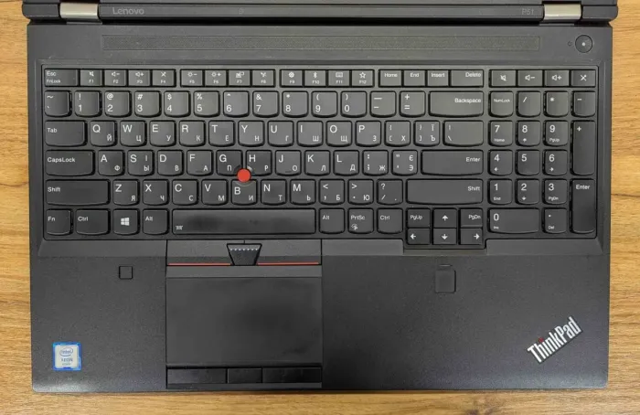 Мобільна робоча станція Lenovo ThinkPad P51 / 15,6" (1920x1080) IPS / Intel Xeon E3-1505M v6 (4 (8) ядра по 3.0 - 4.0 GHz) / 32 GB DDR4 / 512 GB SSD / nVidia Quadro M2200, 4 GB GDDR5, 128-bit / WebCam / TouchID / Windows 10 б/в - зображення 3