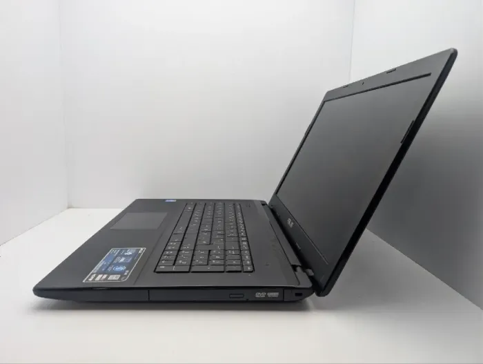 Ноутбук Asus R704A / 17.3" (1600x900) TN / Intel Pentium 2020M (2 ядра по 2.4 GHz) / 8 GB DDR3 / 240 GB SSD / Intel HD Graphics / WebCam / DVD-ROM б/в - изображение 5