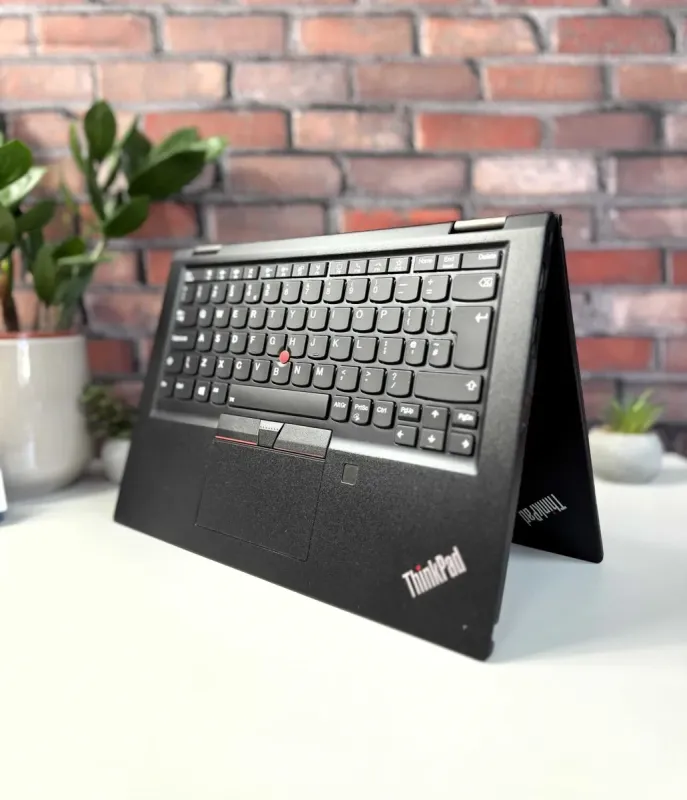 Ультрабук-трансформер Lenovo ThinkPad X13 Yoga Gen 1 / 13.3" (1920x1080) IPS Touch / Intel Core i5-10310U (4 (8) ядра по 1.7 - 4.4 GHz) / 16 GB DDR4 / 256 GB SSD / Intel UHD Graphics / WebCam / Windows 10 Pro б/в - зображення 8