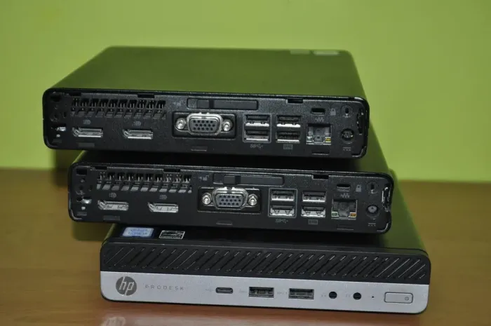 Неттоп HP ProDesk 600 G3 Mini PC USFF / Intel Core i3-7100T (2 (4) ядра по 3.4 GHz) / 12 GB DDR4 / 500 GB SSD / Intel HD Graphics 630 / Windows 11 Pro б/в - зображення 4