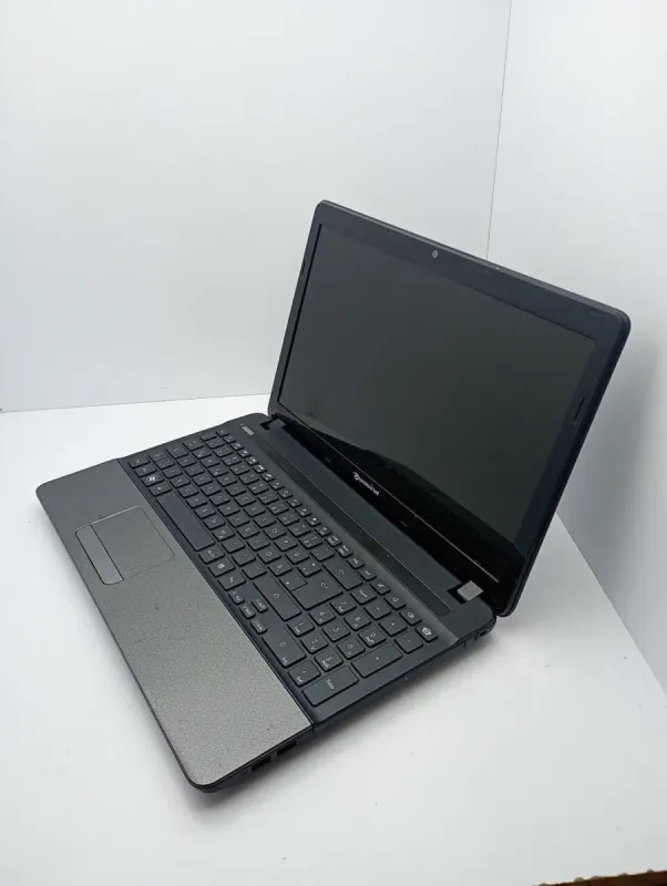 Ноутбук Acer Pakard TS11 / 15.6" (1366x768) TN / Intel Core i7-2630QM (4 (8) ядра по 2.0 - 2.9 GHz) / 6 GB DDR3 / 500 GB HDD / nVidia GeForce GT 630M, 1 GB GDDR3, 64-bit / WebCam б/в - зображення 4
