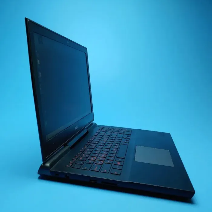 Ігровий ноутбук Б-клас Dell Inspiron 15 Gaming 7567/15.6" (1920x1080) TN/Intel Core i5-7300HQ (4 ядра по 2.5 - 3.5 GHz)   / 16 GB DDR4 / 500 GB SSD / nVidia GeForce GTX 1050, 4 GB GDDR5, 128-bit / WebCam / Win 10 Home б/в - зображення 4