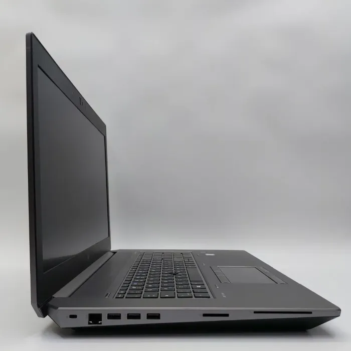 Мобільна робоча станція HP zBook 17 G6 / 17" (1920x1080) IPS / Intel Core i9-9880H (8 (16) ядер по 2.3 - 4.8 GHz) / 32 GB DDR4 / 1000 GB SSD / nVidia Quadro RTX 3000, 6 GB GDDR6, 192-bit / WebCam / Win 11 Pro б/в - зображення 4
