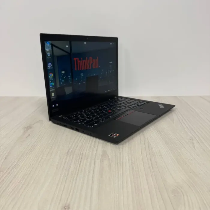 Ультрабук Lenovo ThinkPad P14s Gen 1 / 14" (1920x1080) IPS / AMD Ryzen 7 4750U (8 (16) ядер по 1.7 - 4.1 GHz) / 16 GB DDR4 / 512 GB SSD NVMe / AMD Radeon RX Vega 8 Graphics / WebCam б/в - зображення 4