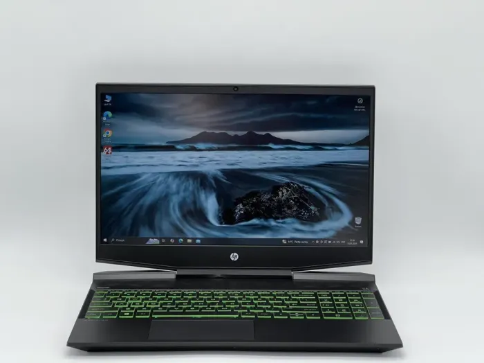 Ігровий ноутбук HP Pavilion Gaming 15-dk1035nr / 15.6" (1920x1080) IPS / Intel Core i5-10300H (4 (8) ядра по 2.5 - 4.5 GHz) / 16 GB DDR4 / 480 GB SSD / nVidia GeForce GTX 1050, 3 GB GDDR5, 96-bit / WebCam б/в - зображення 2