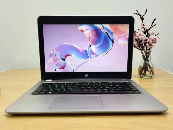 Ультрабук Б-клас HP ProBook 430 G4 / 13.3" (1366х768) TN / Intel Core i5-7200U (2 (4) ядра по 2.5 - 3.1 GHz) / 8 GB DDR4 / 120 GB SSD / Intel HD Graphics 620 / WebCam б/в - зображення 2