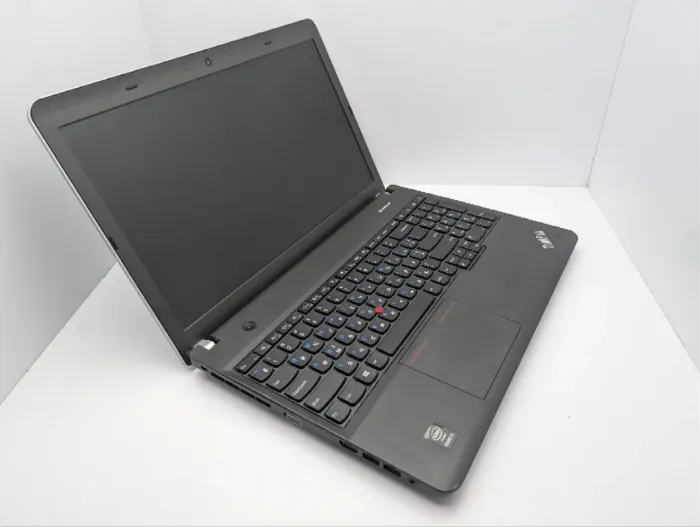 Ноутбук Lenovo ThinkPad E540 / 15.6" (1366x768) TN / Intel Core i3-4000M (2 (4) ядра по 2.4 GHz) / 8 GB DDR3 / 128 GB SSD / Intel HD Graphics 4600 / WebCam / DVD-ROM б/в - зображення 6