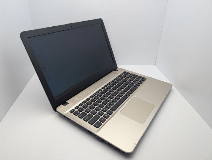 Ноутбук Asus R541N / 15.6" (1920x1080) TN / Intel Pentium N4200 (4 ядра по 2.5 GHz) / 8 GB DDR3 / 500 GB HDD / nVidia GeForce 920MX, 2 GB GDDR3, 64-bit / WebCam б/в - зображення 6