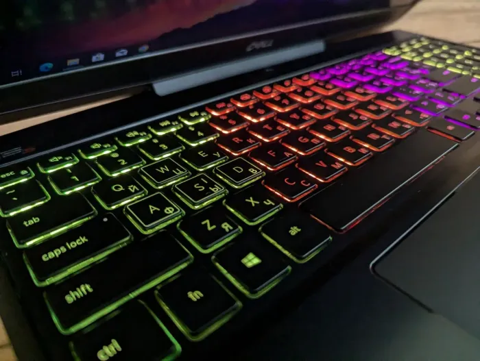 Ігровий ноутбук Dell G5 5505 / 15.6" (1920x1080) IPS / AMD Ryzen 7 4800H (8 (16) ядер по 2.9 - 4.2 GHz) / 16 GB DDR4 / 512 GB SSD / AMD Radeon RX 5600M, 6 GB GDDR6, 192-bit / WebCam / Windows 10 б/в - зображення 6