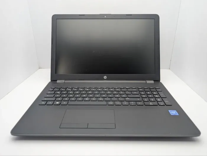 Ноутбук HP 250 G6 / 15.6" (1366x768) TN / Intel Core i3-6006U (2 (4) ядра по 2.0 GHz) / 8 GB DDR4 / 240 GB SSD / AMD Radeon 520, 2 GB GDDR3, 64-bit / WebCam б/в - зображення 3