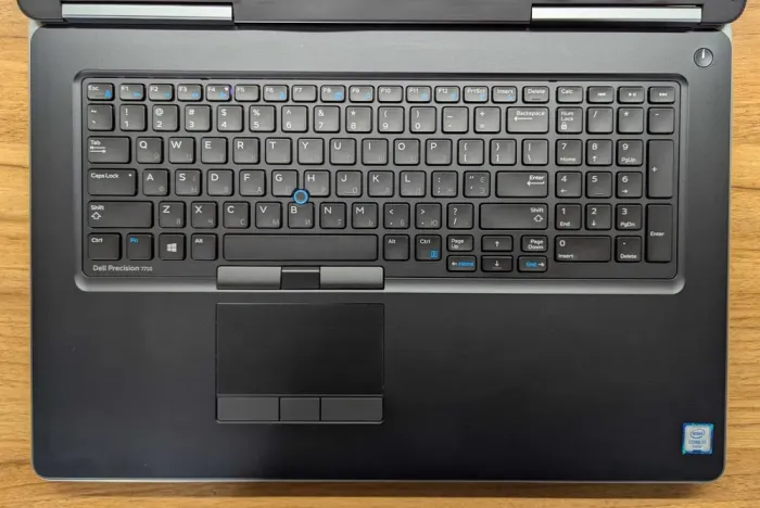 Мобільна робоча станція Б-клас Dell Precision 7710 / 17.3" (1920x1080) IPS / Intel Xeon E3-1535M v5 (4 (8) ядра по 2.9 - 3.8 GHz) / 32 GB DDR4 / 512 GB SSD / nVidia Quadro M5000M, 8 GB GDDR5, 256-bit / WebCam / Windows 10 б/в - зображення 4