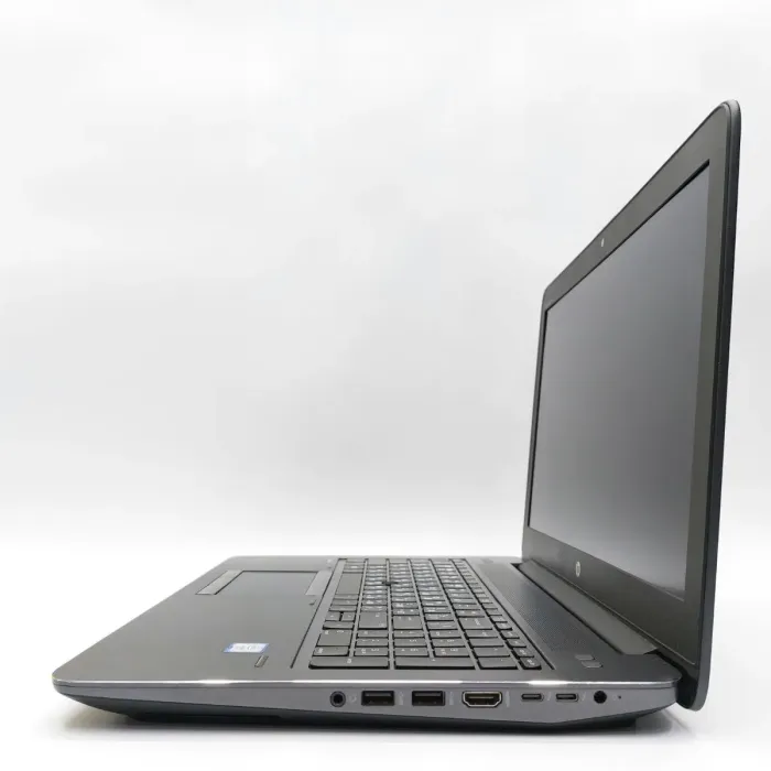 Ноутбук робоча станція Б-клас HP zBook / 15.6" (1920x1080) IPS / Intel Xeon E3-1505M v5 (4 (8) ядра по 2.8 - 3.7 GHz) / 32 GB DDR4 / 512 GB SSD / nVidia Quadro M1000M, 4 GB GDDR5, 128-bit / WebCam / Win 11 Pro б/в - зображення 5