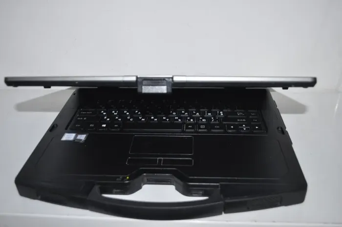 Напівзахищений ноутбук Б-клас Getac S410 G2 / 14" (1366x768) TN Touch / Intel Core i3-7100U (2 (4) ядра по 2.4 GHz) / 8 GB DDR4 / 240 GB SSD / Intel HD Graphics 620 / Windows 11 Pro / Два АКБ б/в - зображення 6