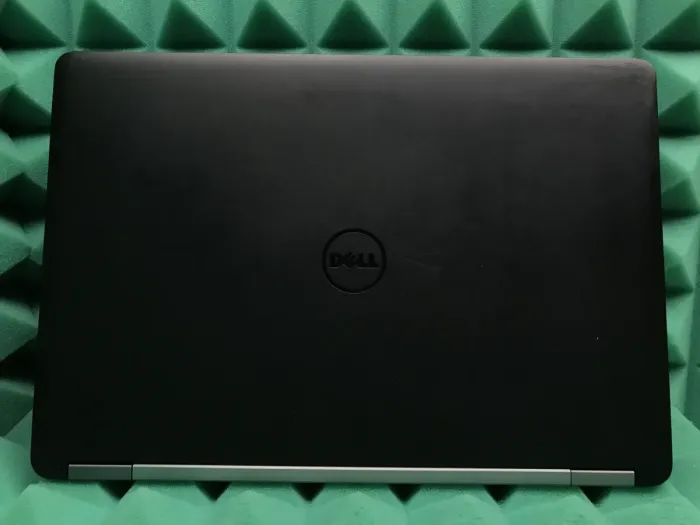 Ультрабук Б-клас Dell Latitude E5470 / 14" (1366x768) TN / Intel Core i5-6300U (2 (4) ядра по 2.4 - 3.0 GHz) / 8 GB DDR4 / 128 GB SSD / Intel HD Graphics 520 / WebCam / USB 3.0 / HDMI / Windows 11 б/в - зображення 5