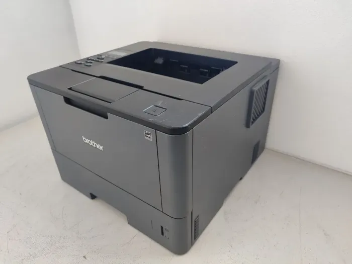 Принтер Brother HL-L5100DN / Лазерний монохромний друк / 1200x1200 dpi / A4 / 40 стр/хв / USB 2.0, Ethernet / Дуплекс / Кабелі в комплекті б/в - зображення 2