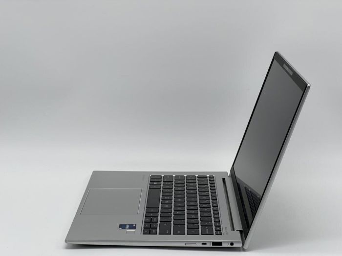 Ультрабук HP EliteBook 840 G9 / 14" (1920x1200) IPS / Intel Core i5-1245U (10 (12) ядер по 3.3 - 4.4 GHz) / 16 GB DDR4 / 250 GB SSD / Intel Iris Xe Graphics / WebCam б/в - зображення 4