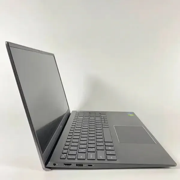 Ноутбук Б-клас Dell Vostro 5502 / 15.6" (1920x1080) IPS / Intel Core i7-1165G7 (4 (8) ядра по 2.8 - 4.7 GHz) / 16 GB DDR4 / 512 GB SSD / nVidia GeForce MX330, 2 GB GDDR5, 64-bit / WebCam / TouchID б/в - зображення 4