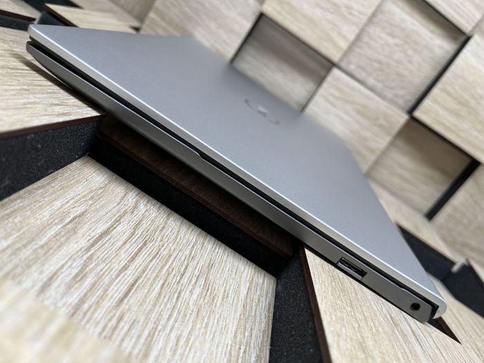 Ультрабук Б-клас Dell Inspiron 13 5310 / 13.3" (1920x1200) IPS / Intel Core i5-11320H (4 (8) ядра по 3.2 - 4.5 GHz) / 16 GB DDR4 / 512 GB SSD M.2 / Intel Iris Xe Graphics / WebCam б/в - зображення 6