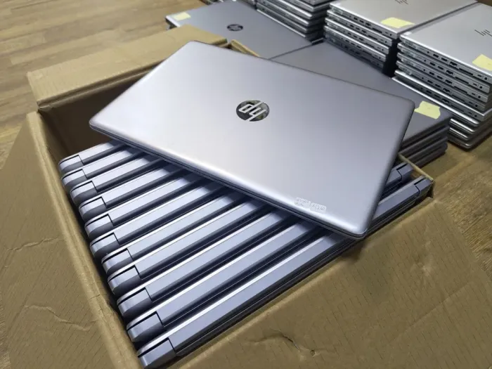 Ноутбук HP 255 G7 / 15.6" (1920x1080) TN / AMD Ryzen 3 3200U (2 (4) ядра по 2.6 - 3.5 GHz) / 8 GB DDR4 / 240 GB SSD / AMD Radeon Vega 3 Graphics / WebCam б/в - зображення 5