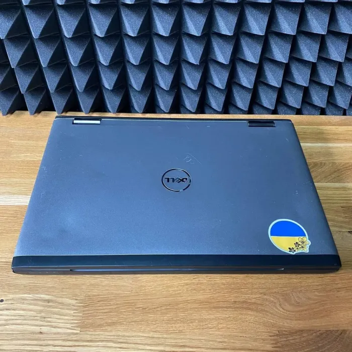 Ноутбук Б-клас Dell Vostro 3750 / 17.3" (1600x900) TN / Intel Core i5-2410M (2 (4) ядра по 2.3 - 2.9 GHz) / 8 GB DDR3 / 256 GB SSD / nVidia GeForce GT 525M, 1 GB GDDR3, 128-bit / WebCam / DVD-ROM б/в - зображення 7