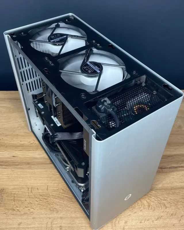 Ігровий ПК Qube V9 Pro Tower / AMD Ryzen 5 5600G (6 (12) ядер по 3.9 - 4.4 GHz) / 16 GB DDR4 / 512 GB SSD M.2 + 1000 GB HDD / nVidia GeForce RTX 3060, 12 GB GDDR6, 192-bit / 650W - зображення 10