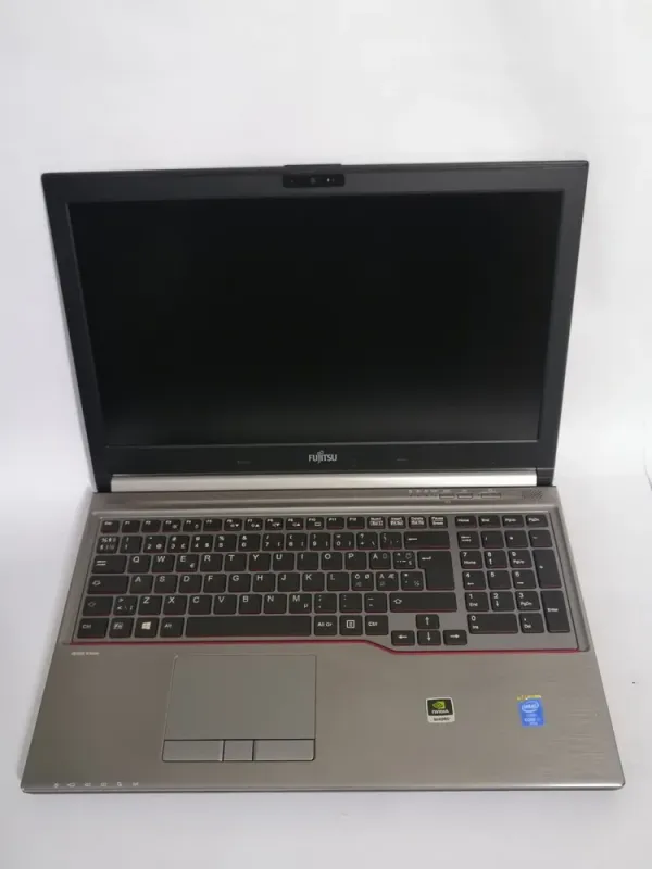 Мобільна робоча станція Fujitsu Celsius H730 / 15.6" (1920x1080) IPS / Intel Core i7-4810MQ (4 (8) ядра по 2.8 - 3.8 GHz) / 16 GB DDR3 / 256 GB SSD / nVidia Quadro K2100M, 2 GB GDDR5, 128-bit / WebCam / DVD-ROM б/в - зображення 2