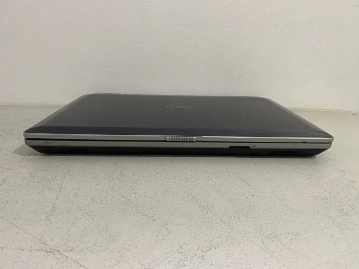 Ноутбук Dell Latitude E6530 / 15.6" (1600x900) TN / Intel Core i5-3340M (2 (4) ядра по 2.7 - 3.4 GHz) / 8 GB DDR3 / 128 GB SSD / Intel HD Graphics 4000 / WebCam / DVD-ROM б/в - зображення 7