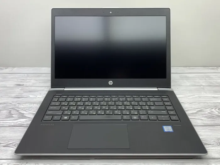 Ультрабук Б-клас HP ProBook 440 G5 / 14" (1920x1080) IPS / Intel Core i5-8350U (4 (8) ядра по 1.7 - 3.6 GHz) / 8 GB DDR4 / 240 GB SSD / Intel UHD Graphics 620 / WebCam б/в - зображення 2