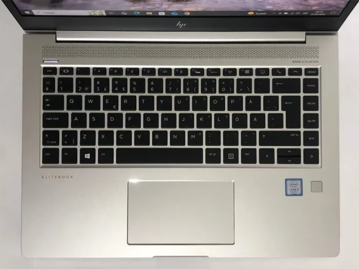 Ультрабук HP EliteBook Folio 1040 G4 / 14" (1920x1080) IPS / Intel Core i7-7500U (2 (4) ядра по 2.7 - 3.5 GHz) / 16 GB DDR4 / 512 GB SSD / Intel HD Graphics 620 / WebCam / Win 10 Pro б/в - зображення 8