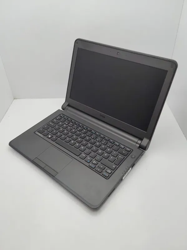 Ноутбук Dell Latitude 3340 / 13.3" (1366x768) TN / Intel Core i3-4030U (2 (4) ядра по 1.90 GHz) / 8 GB DDR3 / 500 GB HDD / Intel HD Graphics 4400 / WebCam б/в - зображення 5