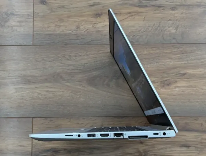 Ультрабук HP Elitebook 745 G5 / 14" (1920x1080) IPS / AMD Ryzen 7 Pro 2700U (4 (8) ядра по 2.2 - 3.8 GHz) / 8 GB DDR4 / 256 GB SSD / AMD Radeon Vega 10 Graphics / WebCam б/в - зображення 5