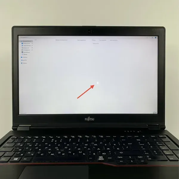 Мобільна робоча станція Б-клас Fujitsu Celsius H780 / 15.6" (1920x1080) IPS / Intel Core i7-8750H (6 (12) ядер по 2.2 - 4.1 GHz) / 16 GB DDR4 / 512 GB SSD / nVidia Quadro P600, 4 GB GDDR5, 128-bit / HDMI / VGA / WebCam б/в - зображення 3