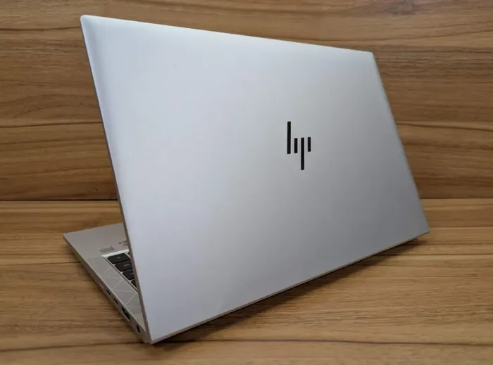 Ультрабук HP EliteBook 840 G7 / 14" (1920x1080) IPS / Intel Core i7-10610U (4 (8) ядра по 1.8 - 4.9 GHz) / 16 GB DDR4 / 1000 GB SSD / Intel UHD Graphics / WebCam / TouchID / Windows 10 б/в - зображення 7