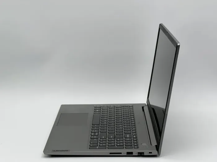 Ультрабук Lenovo ThinkBook 15 G2 ITL / 15.6" (1920x1080) IPS / Intel Core i5-1135G7 (4 (8) ядра по 2.4 - 4.2 GHz) / 16 GB DDR4 / 240 GB SSD / Intel Iris Xe Graphics / WebCam б/в - зображення 4