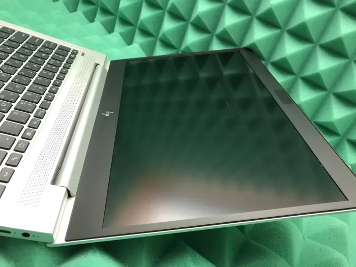 Ультрабук Б-клас HP EliteBook 840 G5 / 14" (1920x1080) IPS / Intel Core i5-8350U (4 (8) ядра по 1.7 - 3.6 GHz) / 16 GB DDR4 / 512 GB SSD M.2 / Intel UHD Graphics 620 / USB 3.1 / HDMI б/в - зображення 10