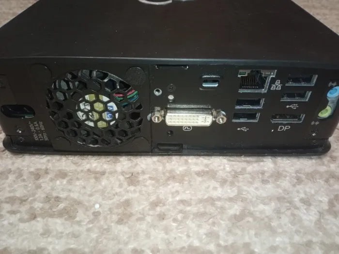 Неттоп Fujitsu Esprimo Q920 USFF / Intel Core i3-4130T (2 (4) ядра по 2.9 GHz) / 4 GB DDR3 / 120 GB SSD / Intel HD Graphics 4400 б/в - зображення 4