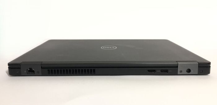 Робоча станція Dell Precision 3530 / 15.6" IPS / Core i7-8850H (6(12) ядер по 2.6-4.3 GHz) / 16GB DDR4 / 256GB SSD / Quadro P600, 4GB GDDR5, 128-bit / WebCam / HDMI б/в - зображення 5