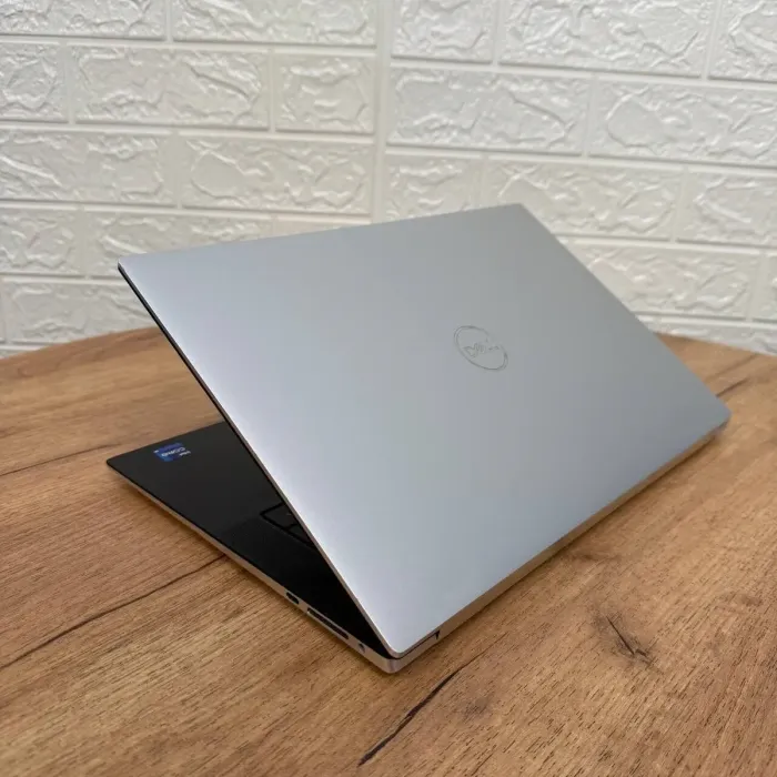 Ігровий ноутбук Б-клас Dell XPS 15 9510 / 15.6" (3840x2160) IPS Touch / Intel Core i9-11900H (8 (16) ядер по 2.1 - 4.9 GHz) / 16 GB DDR4 / 512 GB SSD / nVidia GeForce RTX 3050 Ti, 4 GB GDDR6, 128-bit / WebCam б/в - зображення 6