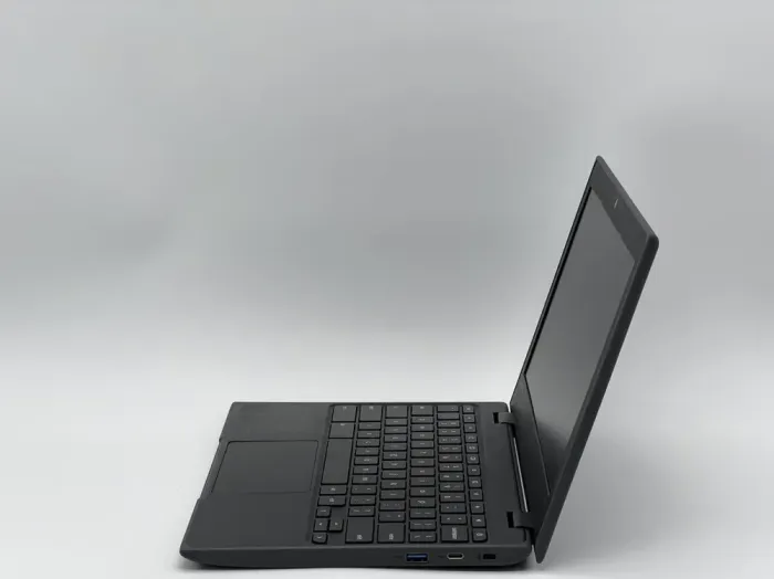 Нетбук Lenovo Chromebook 100e / 11.6" (1366x768) TN / Intel Celeron N3350 (2 ядра по 1.1 - 2.4 GHz) / 4 GB DDR4 / 32 GB eMMC / Intel UHD Graphics 500 / WebCam / ChromeOS б/в - зображення 4