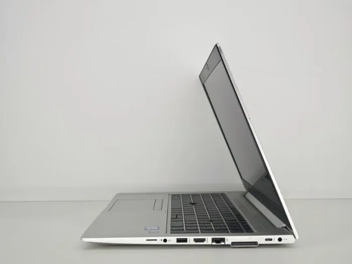 Ноутбук HP EliteBook 850 G5 / 15.6" (1920x1080) IPS / Intel Core i5-8350U (4 (8) ядра по 1.7 - 3.6 GHz) / 16 GB DDR4 / 256 GB SSD / Intel UHD Graphics 620 / WebCam б/в - зображення 5