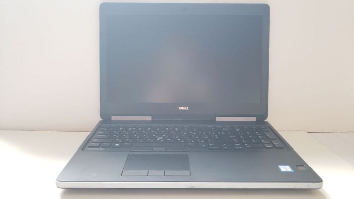 Мобільна робоча станція Dell Precision 7520 / 15,6" (1920x1080) IPS / Intel Core i7-6820HQ (4 (8) ядра по 2,7 - 3,6 ГГц) / 32 ГБ DDR4 / 128 ГБ SSD + 480 ГБ SSD / nVidia Quadro M1200, 4 ГБ GDDR5, 128-біт / WebCam б/в - зображення 2