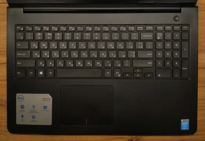 Ноутбук Б-клас Dell Inspiron 15-5547 / 15.6" (1366x768) TN / Intel Core i5-4210U (2 (4) ядра по 1.7 - 2.7 GHz) / 8 GB DDR3 / 256 GB SSD / Intel HD Graphics 4400 / WebCam / Windows 10 б/в - зображення 3