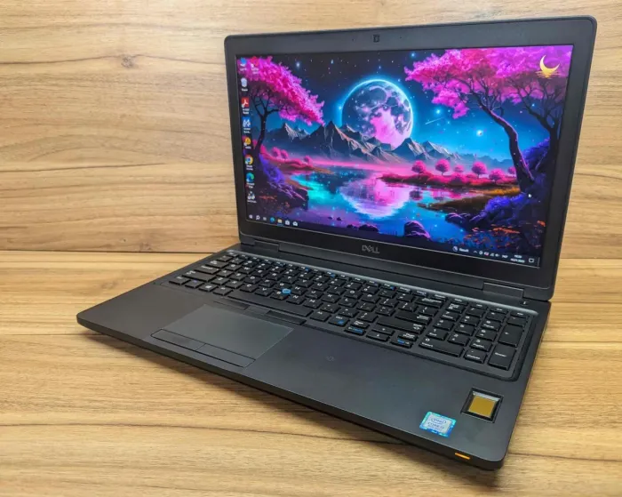 Мобільна робоча станція Dell Precision 3530 / 15.6" (1920x1080) IPS / Intel Core i7-8850H (6 (12) ядер по 2.6 - 4.3 GHz) / 32 GB DDR4 / 512 GB SSD / nVidia Quadro P600, 4 GB GDDR5, 128-bit / WebCam / Windows 10 б/в - зображення 5