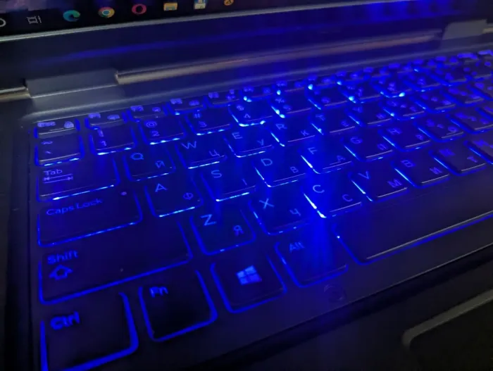 Захищений ноутбук Б-клас Dell Rugged Latitude 5414 / 14" (1920x1080) IPS / Intel Core i5-6300U (2 (4) ядра по 2.4 - 3.0 GHz) / 16 GB DDR4 / 512 GB SSD / Intel HD Graphics 520 / 4G / Windows 10 б/в - зображення 6